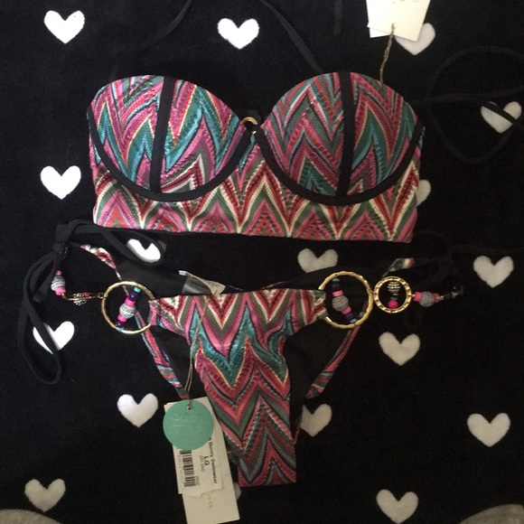 Beach Bunny Zig Zag Bikini S/L NWT - Picture 3 of 5